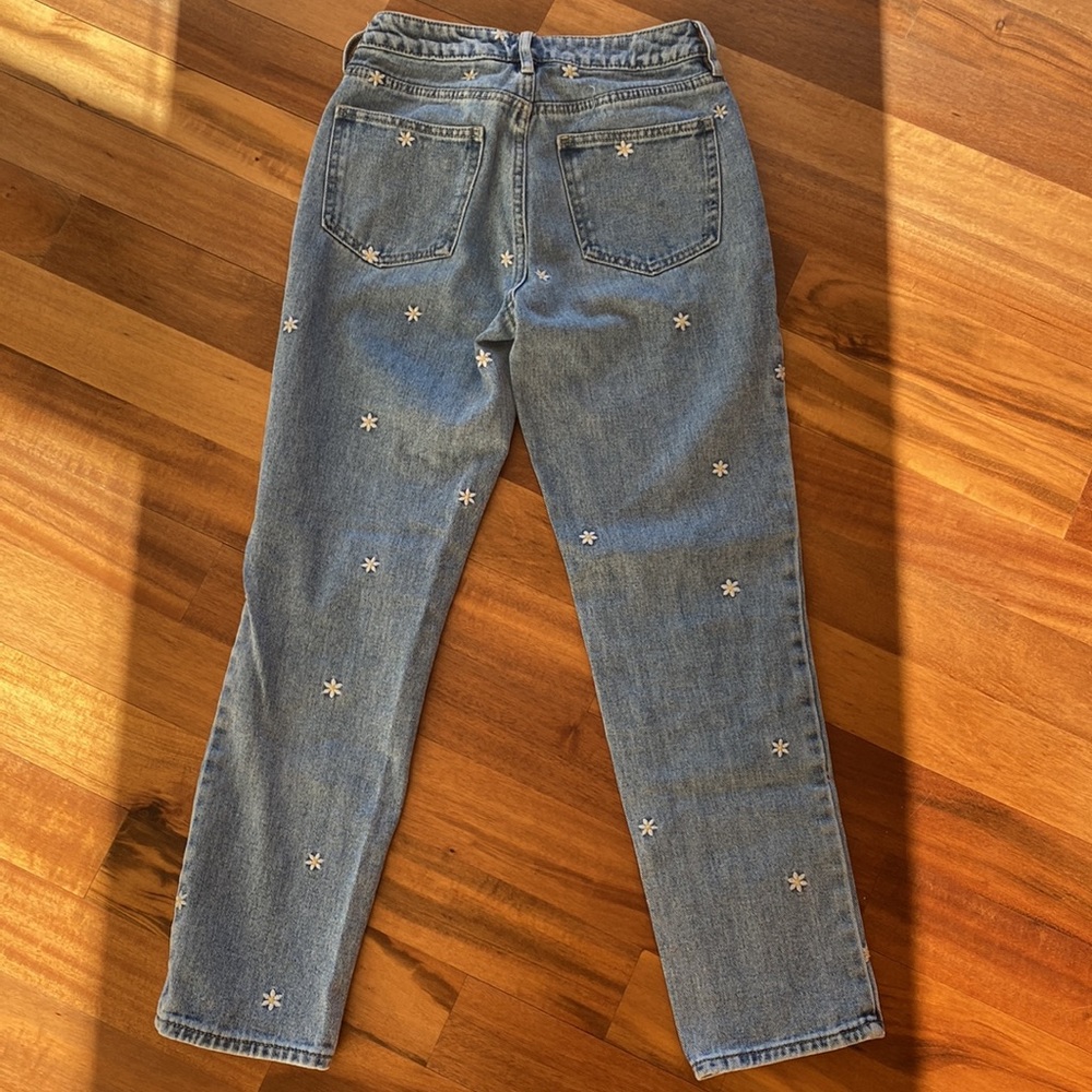 PacSun size 24 Mom Jeans w/ flowers - Picture 4 of 5